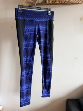 Alo Yoga Purple Geometric Medium Rise Leggings Size Small
